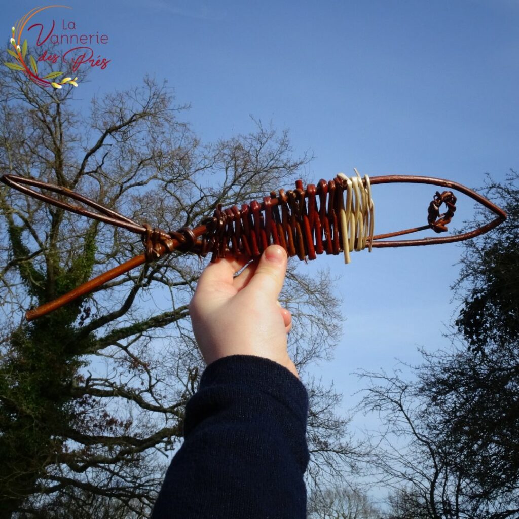 La vannerie des prés vanneriedespres Guichen Rennes Bretagne osier stage luminaire panier rotin Estelle Despres sac a main