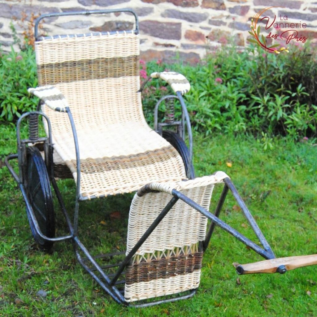 La vannerie des prés vanneriedespres Guichen Rennes Bretagne osier stage luminaire panier rotin Estelle Despres sac a main